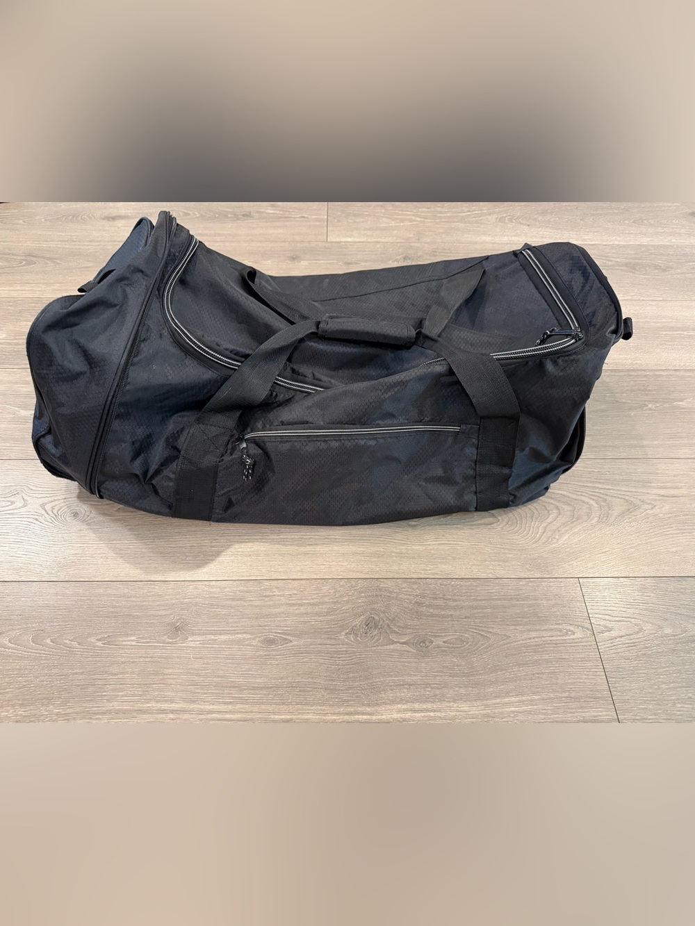 Rolling Duffel Bag Black 24” Travel Gym Weekender w/ Wheels